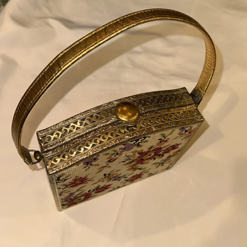 Vintage 1950’s Filigree Metal & Needlepoint Handbag Purse - Picture 5 of 17